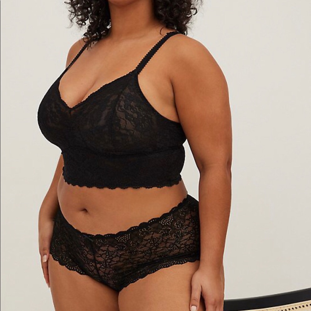 NWT black lace bralette